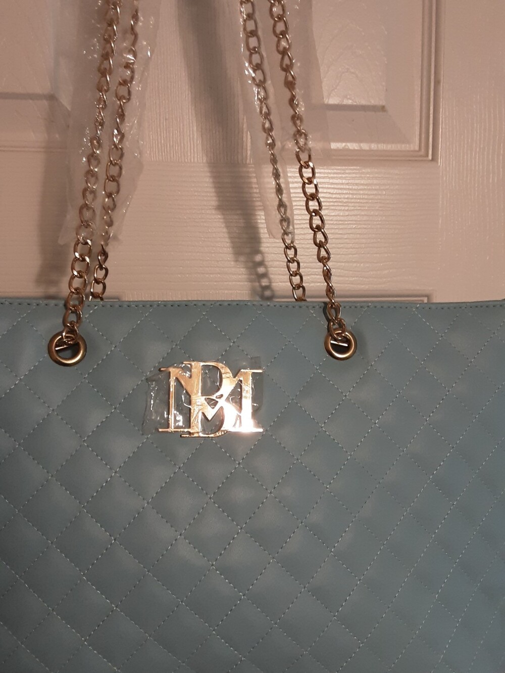 Bagley Mischka Quilted Light Blue Tote Bag with Gold Chain Handles - Picture 4 of 12